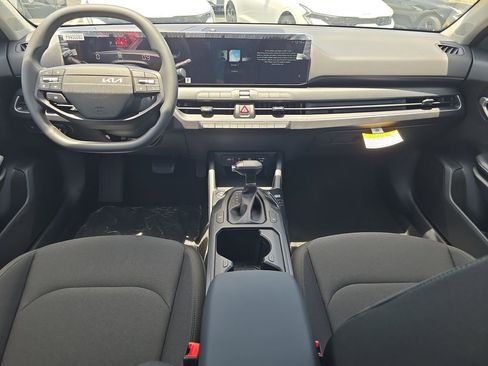 New 2026 Kia K4 FWD image 11