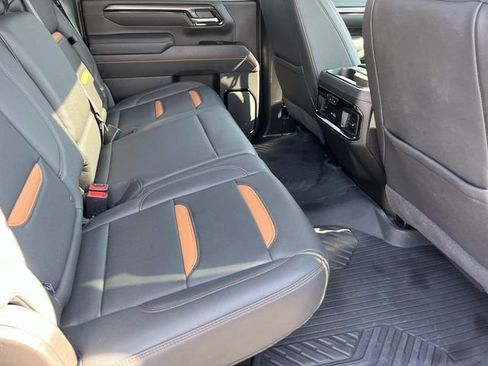 Used 2025 GMC Sierra 3500 AT4 w/ AT4 Premium Plus Package AWD/4WD image 21