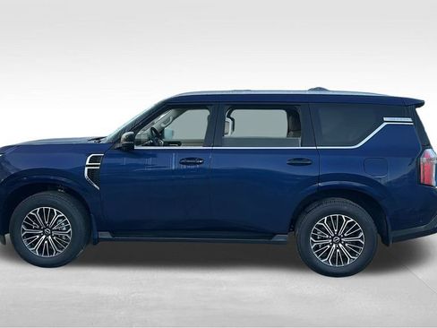 New 2025 Nissan Armada Platinum image 4