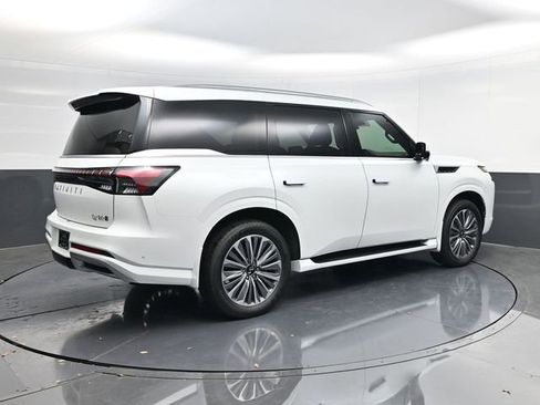 New 2026 INFINITI QX80 Luxe w/ Cargo Package AWD/4WD image 3