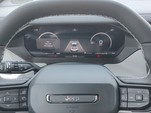 New 2026 Jeep Cherokee Laredo image 13