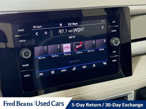 Used 2025 Volkswagen Taos SE AWD/4WD image 19
