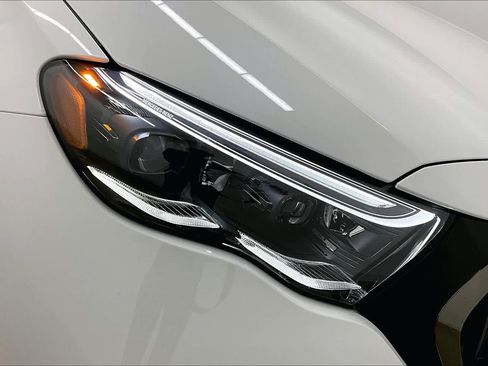 New 2026 Mercedes-Benz E 53 AMG e 4MATIC Sedan image 13