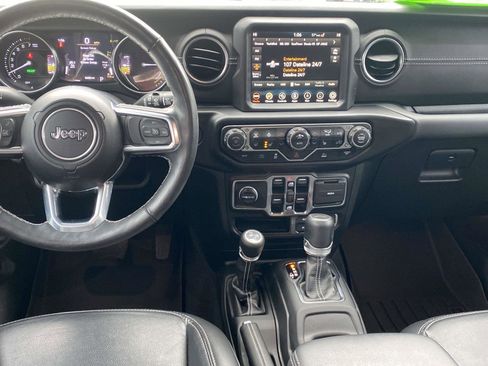 Certified 2023 Jeep Wrangler Sahara w/ Cold Weather Group image 20