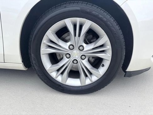 Used 2014 Chevrolet Impala LT w/ Convenience Package FWD image 15