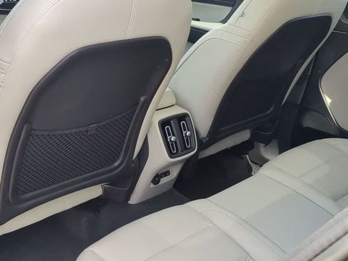 Used 2023 Volvo XC40 B5 Plus w/ Protection Package Premier AWD/4WD image 17