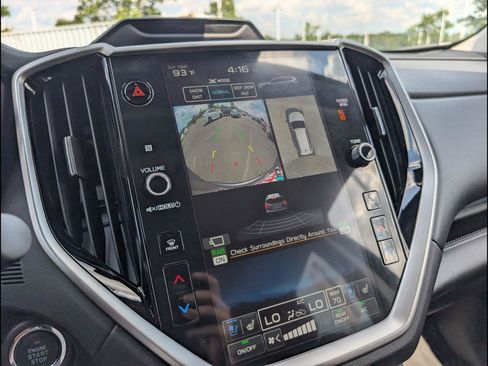 Used 2025 Subaru Ascent Touring AWD/4WD image 14