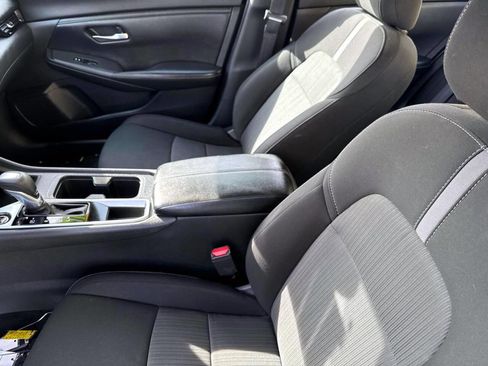 Used 2022 Nissan Sentra SV image 15