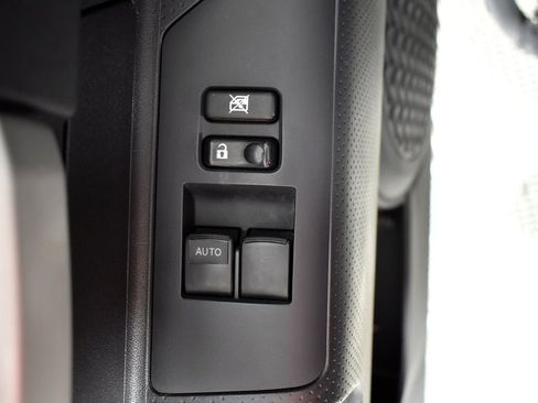 Used 2014 Toyota FJ Cruiser 4WD w/ Convenience Package image 11