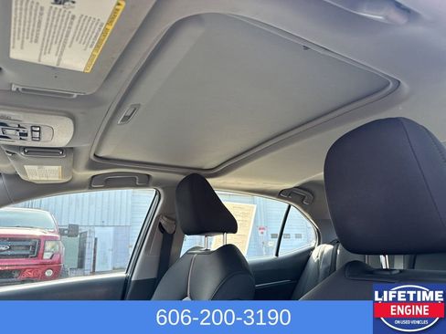 Used 2020 Toyota Camry LE image 24