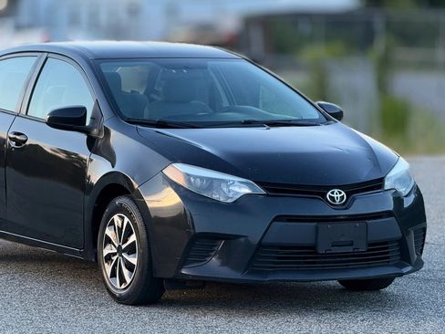 Used 2015 Toyota Corolla L FWD image 15