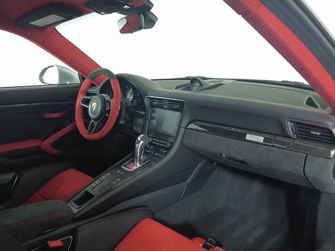 Used 2019 Porsche 911 GT2 RS image 6
