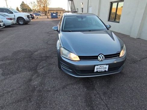 Used 2015 Volkswagen Golf SE w/ Golf Sport Package image 2