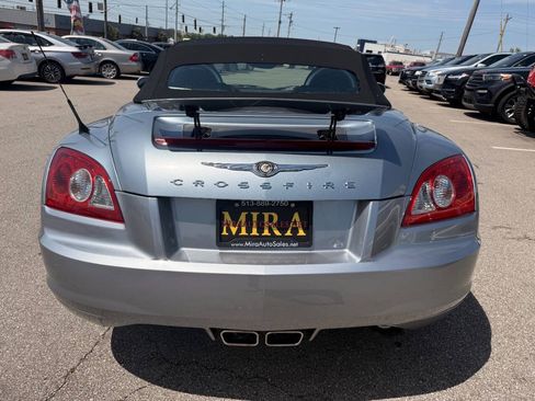 Used 2005 Chrysler Crossfire Limited RWD image 19
