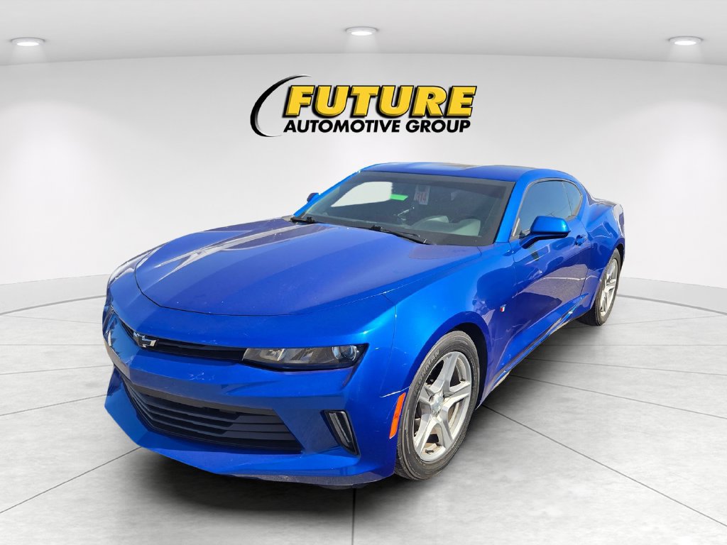 Used 2017 Chevrolet Camaro LS RWD image 3