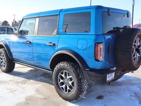 Used 2025 Ford Bronco Badlands image 8