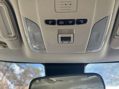 Used 2020 Toyota Corolla LE image 28