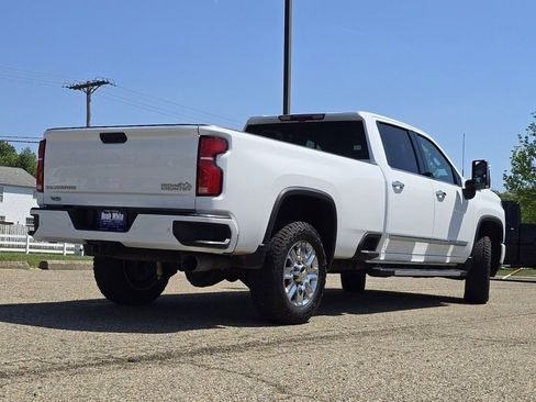 Used 2024 Chevrolet Silverado 3500 High Country w/ High Country Premium Package AWD/4WD image 22