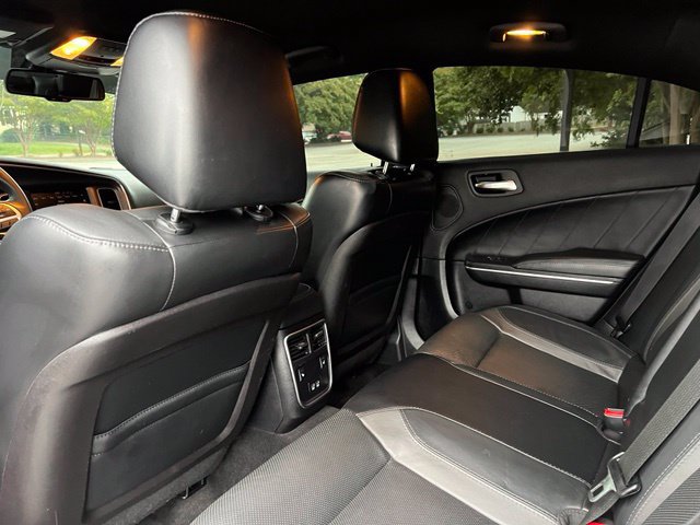 Used 2015 Dodge Charger R/T w/ Plus Group RWD image 12