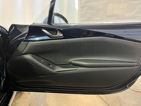 New 2026 MAZDA MX-5 Miata Club w/ Weather Package RWD image 19