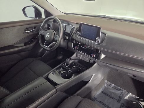 Used 2021 Nissan Rogue SV FWD image 32