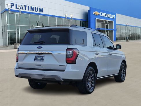 Used 2021 Ford Expedition Limited image 5