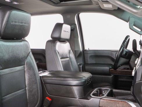 Used 2023 GMC Sierra 2500 Denali image 30