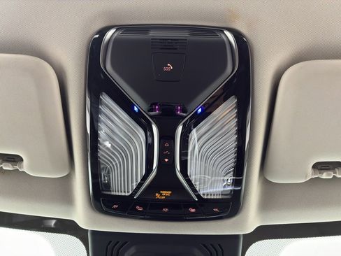 Used 2019 BMW X7 xDrive50i w/ Premium Package image 44