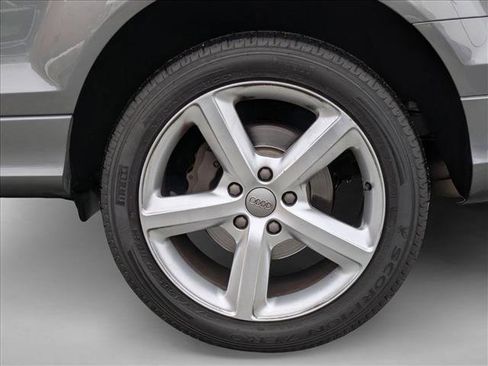 Used 2014 Audi Q7 3.0T S line Prestige w/ Towing Package image 9