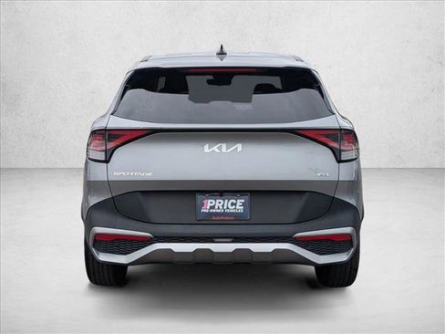 Used 2024 Kia Sportage LX image 6