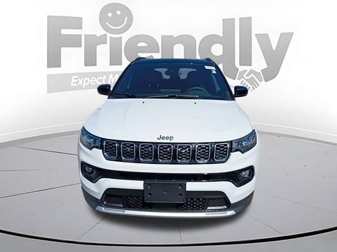 Used 2026 Jeep Compass Limited AWD/4WD image 2