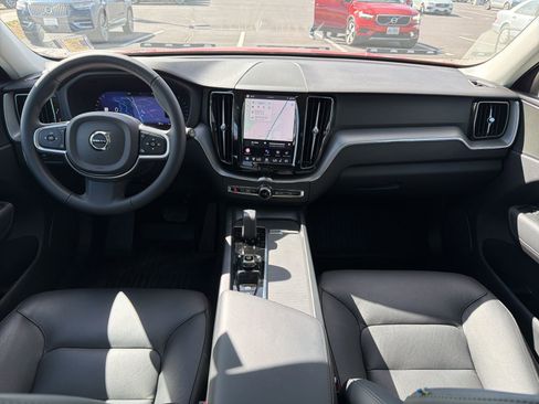 Certified 2025 Volvo XC60 B5 Core w/ Protection Package Premier AWD/4WD image 10
