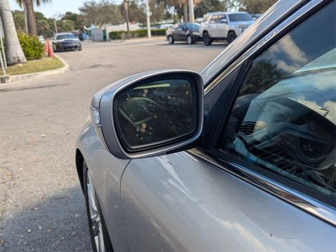 Used 2010 Hyundai Genesis 4.6 w/ Technology Pkg 5 image 19