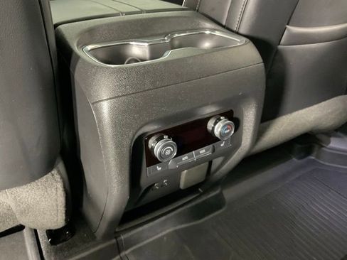 Used 2025 Buick Enclave Avenir w/ Super Cruise Package image 23