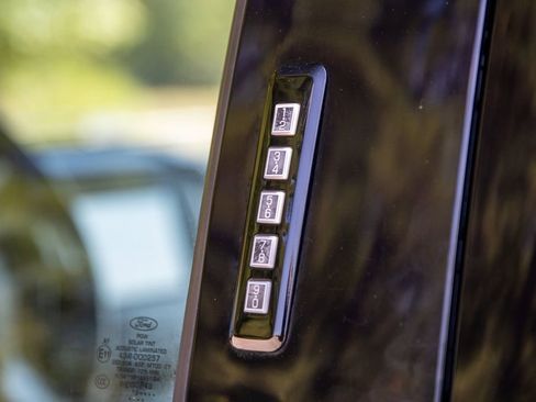 Used 2019 Ford F250 Lariat w/ Lariat Ultimate Package image 50