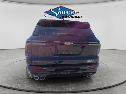 New 2026 Chevrolet Traverse High Country w/ LPO, Floor Liner Package AWD/4WD image 4