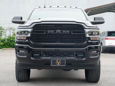 Used 2022 RAM 3500 Laramie AWD/4WD image 3