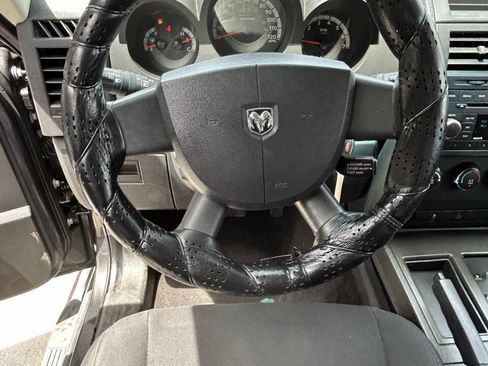 Used 2011 Dodge Nitro Heat RWD image 11