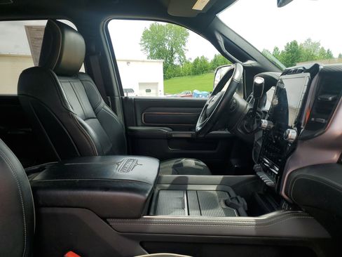 Used 2021 RAM 2500 Limited image 33
