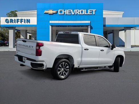 Used 2024 Chevrolet Silverado 1500 Custom AWD/4WD image 4