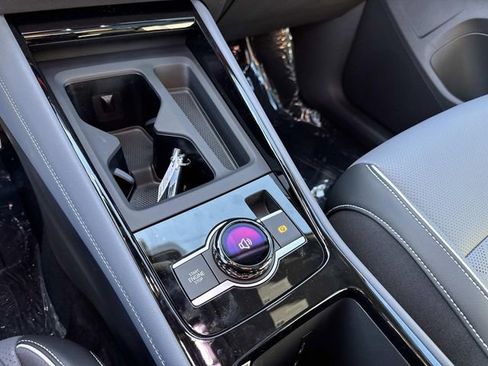 New 2026 Volkswagen Tiguan SEL R-Line image 25