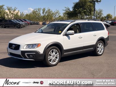 Used 2016 Volvo XC70 T5 Premier w/ Proximity Package