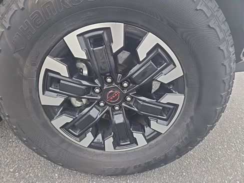 Used 2024 Nissan Frontier PRO-4X w/ Off-Road Protection Package image 37
