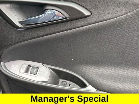 Used 2023 Chevrolet Malibu LT FWD image 37