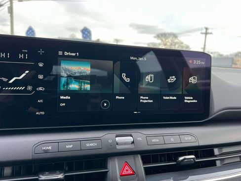 Used 2025 Kia K4 EX image 25