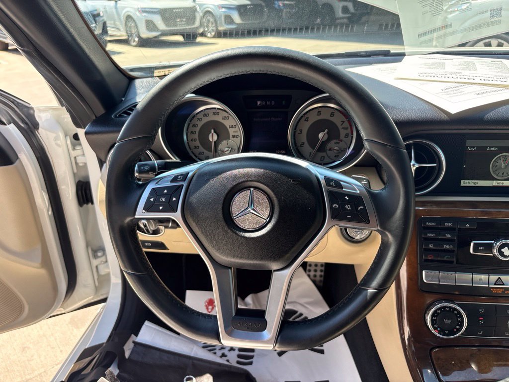 Used 2015 Mercedes-Benz SLK 250 image 24