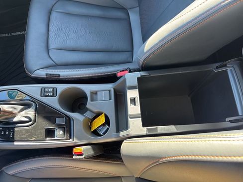 Certified 2025 Subaru Crosstrek 2.5i Limited w/ Crosstrek Mirror Package image 21