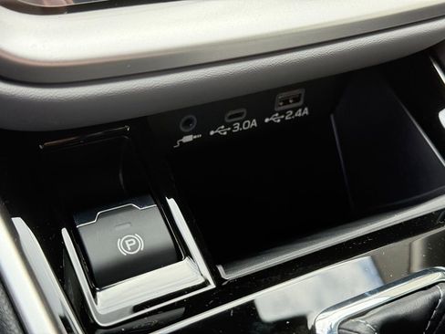 New 2025 Subaru Outback Premium image 17