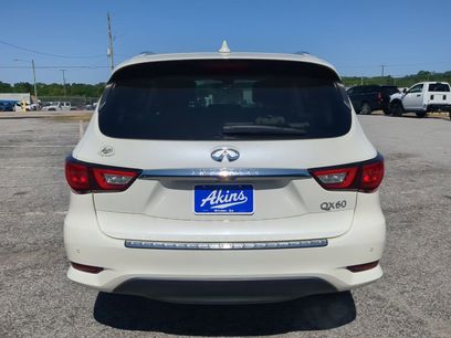 Used 2018 INFINITI QX60 FWD w/ Premium Plus Package