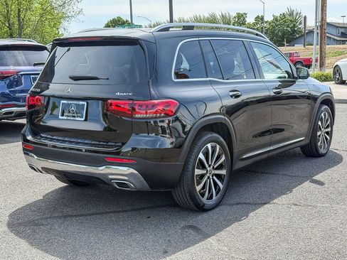 Used 2022 Mercedes-Benz GLB 250 4MATIC w/ Premium Package Lite image 7